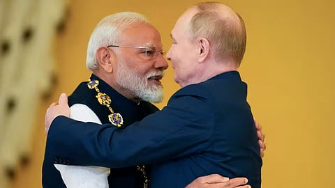 Heads of state embracing