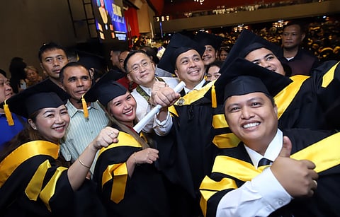 Bong Go welcomes rollout of P10,000 teaching allowance