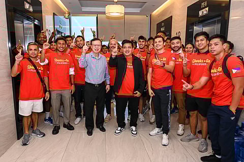 THE Philippine Azkals, headed by team manager Dan Palami (fourth from left), get feted by Bounty Fresh Group Holdings chairman and Chooks-to-Go, Inc. president Tennyson Chen in a simple gathering last Friday. Also shown are Patrick Ace Bright, Daisuke Sato, Anton del Rosario, Stephan Schröck and Misagh Bahadoran.