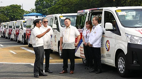 Pres. Ferdinand Marcos Jr. donaytes ambulances