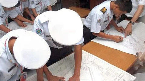 (FILES) No padded fees. A joint circular of the Commission on Higher Education and the Maritime Industry Authority mandates schools for seafarers to deal directly with domestic shipping companies for the seaboard training of their students, without the intervention of manning agencies or other third parties.