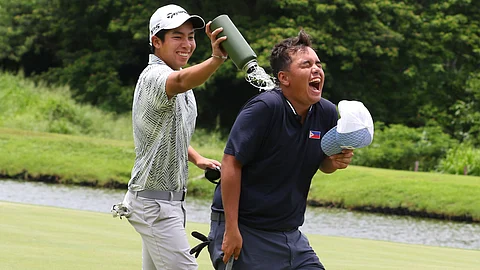 ZEUS Sara gets his victory splash from Zachary Villaroman after winning JPGT Sherwood.
