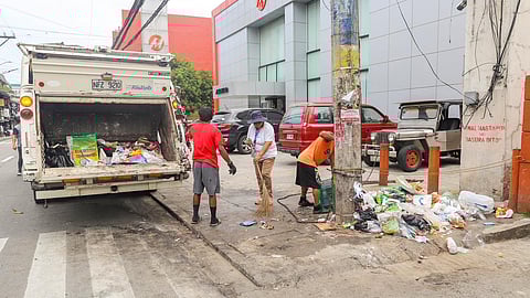 Malabon continues garbage collections