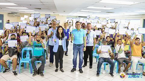 Malabon residents awarded lots