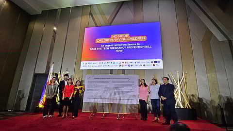 More than 400 civil society organizations and government agencies urged the Senate to pass the Teen Pregnancy Prevention Bill.