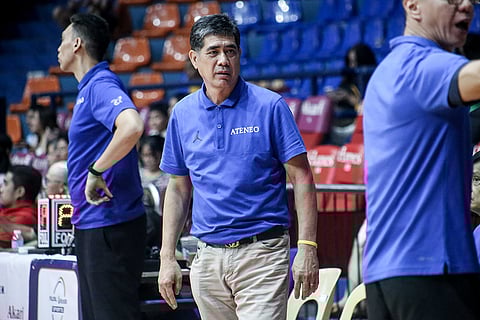 ATENEO Blue Eagles assistant coach Louie Alas refuses to roll over despite an avalanche of challenges that came his way.