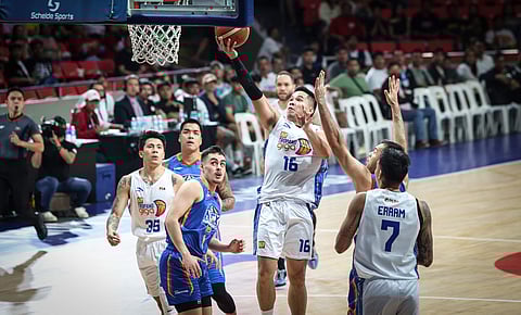 TROPANG GIGA PASOK SA PBA SEMIS