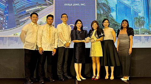Receiving the BCI Top Ten Developers Award for Ayala Land at the BCI Asia Awards 2024 are (center, 4th from left) Carol T. Mills, Head of Ayala Land Offices and (2nd from right) Gail Samaniego, Head of ALO Asset Management and Business and Project Development Group.
