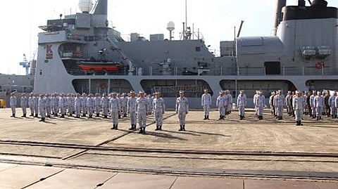 Phl, Brunei navies train together