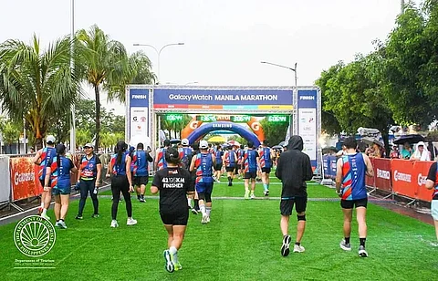 Flores conquers Galaxy Watch Manila Marathon