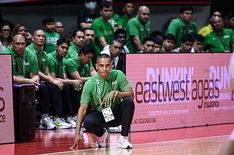 LA Salle coach Topex Robinson