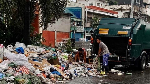 Malabon cracks whip vs garbage violators