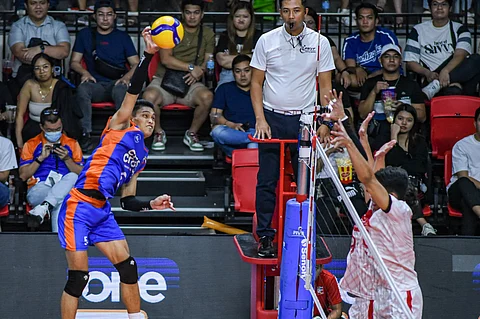 Criss Cross starts Spikers’ Turf title quest