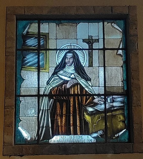 Stained glass representing Saint Teresa of Ávila, façade of the Parish of Saint Teresa in Três Corações, Brazil.