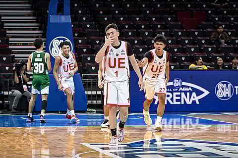 Mesina catches fire, leads UE past Zobel