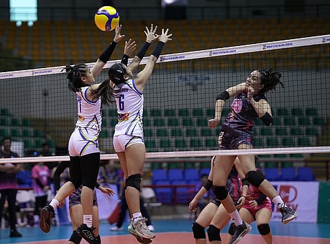 Zen Perolino of Biñan shatters the Negros defense with an emphatic kill during their MPVA Season 1 women’s volleyball tournament late Wednesday. The Tatak Gel prevailed, 25-16, 25-16, 26-24.