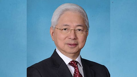 Former Trade Secretary Alfredo Pascual receives a lifetime honor from premiere trade group Joint Foreign Chambers.