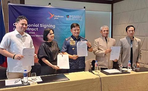 From Left - Jason Jalandoni – Chief Business Development Officer- Medicare Plus Inc. , JayJay Viray – Chief Executive Officer-Medicare Plus Inc. , Rommel Francisco F. Marbil- Chief of the Philippine National Police , Benjamin D. Santos-Chairman- Public Safety Mutual Benefit Fund Inc. (PSMBFI) , Emmanuel B. Peralta – President and CEO - Public Safety Mutual Benefit Fund Inc. (PSMBFI) .