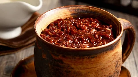 Chocolate rice porridge or champorado (Photo courtesy of iStock)