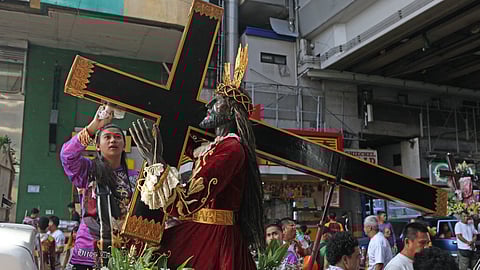 Devotees of the Black Nazarene flock to Quiapo Church in preparation for the feast on 9 January 2024. | Tribune photo by Joey Sanchez Mendoza.
