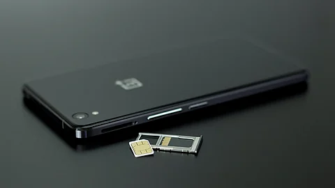 PNP-ACG warns vs registered SIM card sellers