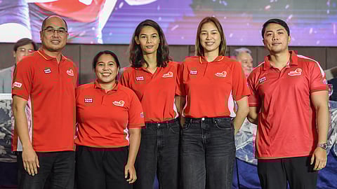 Big guns chart paths to title glory