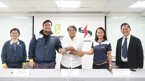 SB Finance pushes financing for e-trikes through a deal who have as signatories (from left) SB Finance head of motorcycle sales and distribution Lovely Galang, chief business officer Gerard Betita, Cost Plus Inc. president Anand Mahtani, SB Finance president and CEO Abbie Dans-Casanova and Cost Plus Inc. general manager Chips Guevarra sign a partnership for e-trike financing for Tricycle Operators and Drivers Association members.