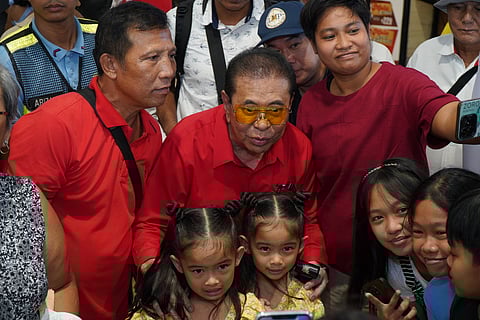 Photo courtesy of Manong Chavit Singson