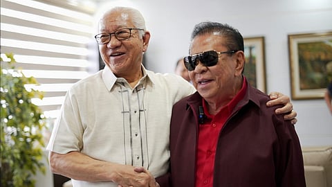 Photo courtesy of Manong Chavit Singson