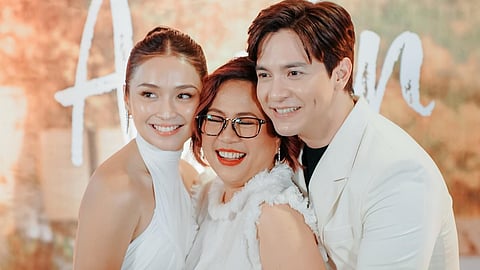 Hello, Love, Again, the most-awaited Filipino film of the year, starring Kathryn Bernardo and Alden Richards, is proving its mettle as a box office hit, taking in P155 million after just two days after its nationwide premiere.
The film has also started screening in Australia, New Zealand, the United States, Canada, Guam, and Saipan, before its London premiere this weekend.
Directed by Cathy Garcia-Sampana, the film is a sequel to the 2019 top grossing film Hello, Love, Goodbye. It is also the first collaboration of ABS-CBN’s Star Cinema and GMA Pictures. When it opened in over 600 cinemas in the Philippines on November 13, it broke records as the highest first-day grossing local film, with P85 million in ticket sales. It is also set to be screened in over 400 cinemas abroad this month.
Don’t miss the unfolding of Joy (Bernardo) and Ethan’s (Richards) journey in Canada in Hello, Love, Again. For more details, follow Star Cinema on Facebook, X (formerly Twitter), Instagram, YouTube, and TikTok.