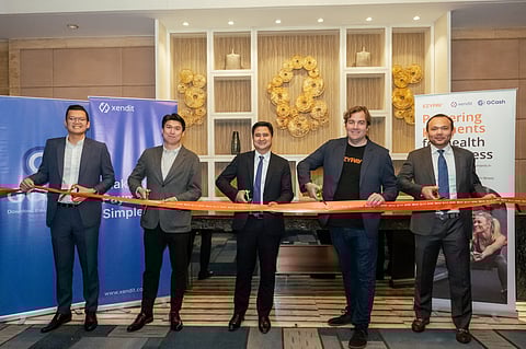 Integration with Ezypay and Xendit, a Southeast Asian payment gateway, further enhances GCash’s functionality, providing businesses with a seamless way to automate weekly or monthly payments. The deal was signed among (from left) Michael Baldos, Enterprise Cluster head for Online at GCash; Macky Limgenco II, B2B Commercial head of GCash; Jong Layong, head of GCash for Business; James Foster, CEO of Ezypay; and Christian Reyes, general manager of Xendit Philippines.