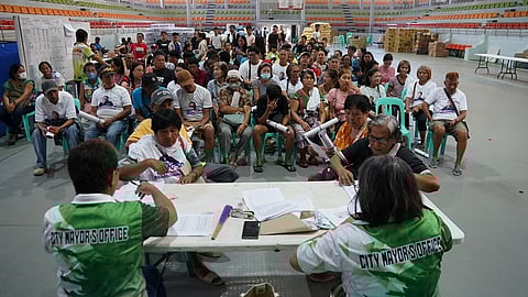 Bong Go representatives also distributed vitamins, clothes, basketball and volleyball balls, and burgers as snacks for the beneficiaries. The staff of the City Mayor's Office supervised the activity.