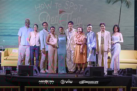 'Cast of 'How to Spot a Red Flag.'