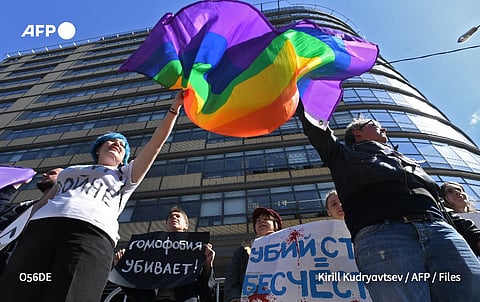 Moscow police raid bars in LGBT crackdown