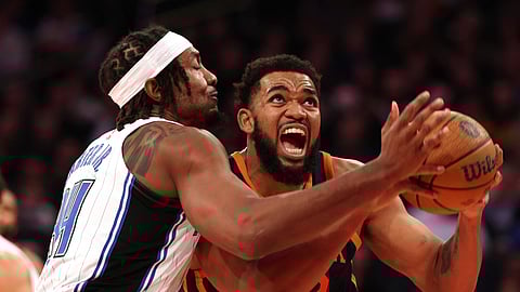 Karl-Anthony Towns displays his deadly form to help the New York Knicks beat the Orlando Magic, 121-106, to advance to the knockout phase of the NBA Cup.