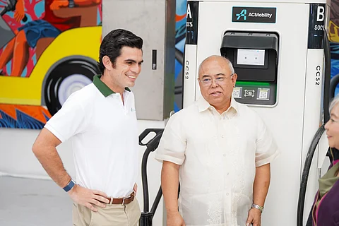 With the growing adoption of electric vehicles in the Philippines, ACMobility aims to make EV charging more accessible and convenient for everyone. Shown are: (from left) ACMobility CEO Jaime Alfonso Zobel de Ayala and Land Transportation Office Chief Assistant Secretary Atty. Vigor Mendoza.