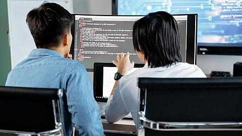 Tech professionals at work: Navigating a rapidly evolving job market influenced by global trends and local opportunities in the Philippines.