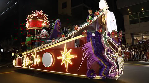 Parade ala Macy’s Thanksgiving Day.