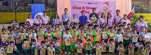 Kids in Cebu received brand new learning toys through SM Store JMall’s Shop&Share a Toy program in partnership with World Vision Cebu.