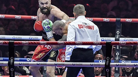 Britain's Tyson Fury (red) says Oleksandr Usyk's unanimous decision victory in their heavyweight world title rematch was a Christmas gift from the judges
