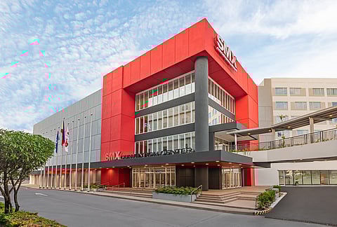 SMX Convention Center Clark is located beside Park Inn by Radisson Clark within SM’s integrated property development in the province. It has over 4,000 square meters of leasable space, three halls, three function rooms and 14 meeting rooms.
