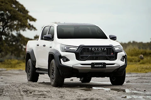 Exciting deals await clients who will purchase Toyota vehicles like Toyota Hilux, Toyota Raize, Toyota Corolla Cross and Toyota Veloz this holiday season.