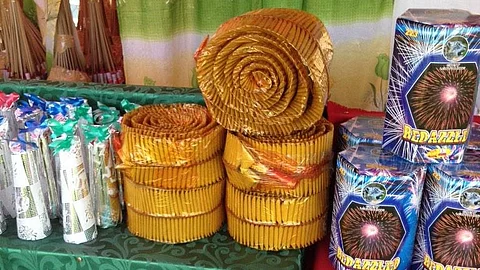 1 dead from fireworks blast