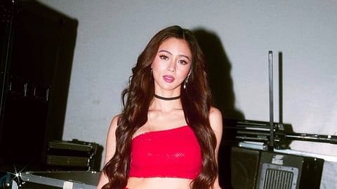 Kim Chiu ends year with hearwarming charity event