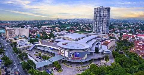 DMCI Homes RLC Sonora Garden Residences Las Piñas Robinsons Mall Alabang Zapote Road.