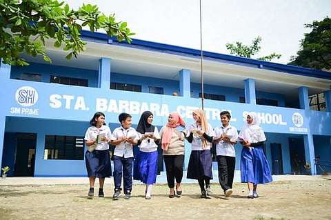 The SM Group, through SM Prime and SM Foundation, turned over on Dec. 18 a newly built two-story school building to Sta. Barbara Central Elementary School in Zamboanga City.