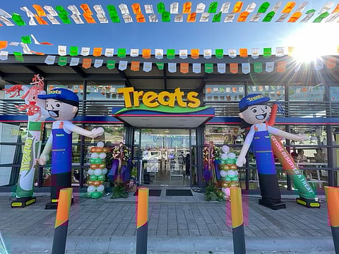 All set for a vibrant welcome, the newly revamped Petron Treats store greets travelers with colorful decor and a lively atmosphere.