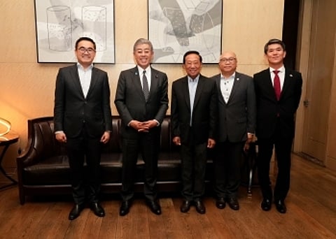 Japanese FM Takeshi discusses economic cooperation with Phl officials
