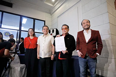 MANONG Chavit Singson files his withdrawal of candidacy at the Commission on Elections main office in Manila, stepping down from the senatorial race for health reasons.