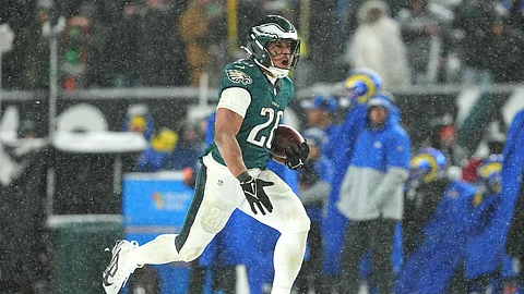 SAQUON Barkley shines in punishing weather to lift the Philadelphia Eagles to a 28-22 win over the Los Angeles Rams to advance to the NFC Championship game in the National Football League.